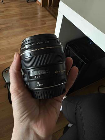 Продаю объектив Canon EF 85 mm