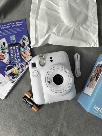 Новый Instax mini 12