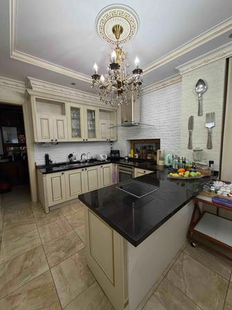 Продажа комплектом (2 кухни с тех, 3 гардеробные, 3 санузла полноцен) ТОРГ