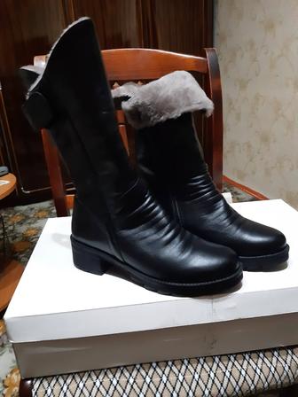 Сапоги женские зимние.