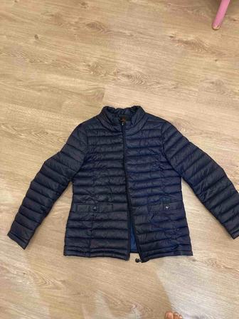 Продам женскую куртку