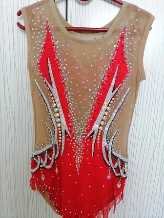 Продам купальник для художественной гимнастики б /у