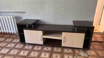 Продам тумбу под ТВ