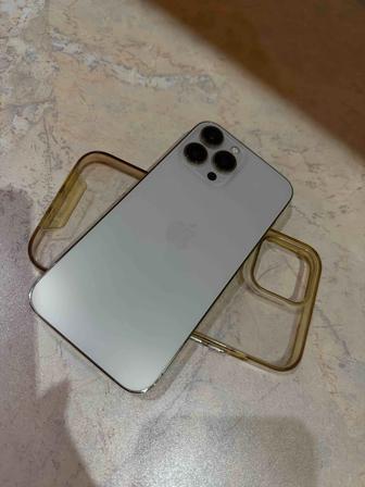 Продаю 13 про Max 256ГБ