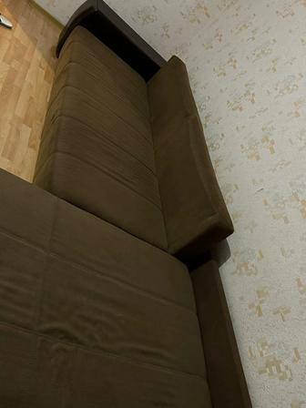 Продам диван.Состояние хороший.Позвоните любое время