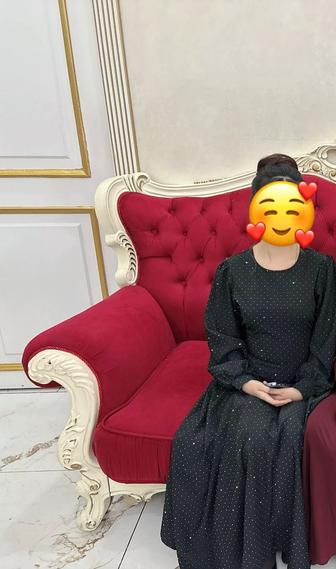 Продаю красивое черное платье