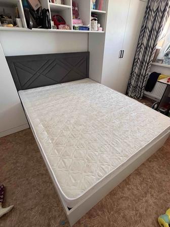 Кровать с ортопедическим матрасом Mattex