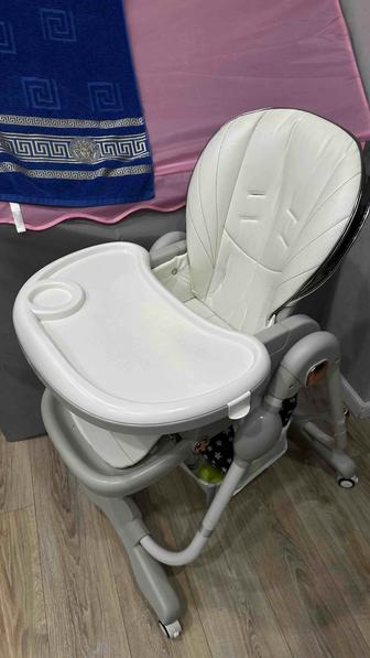 Продам стульчик для кормление