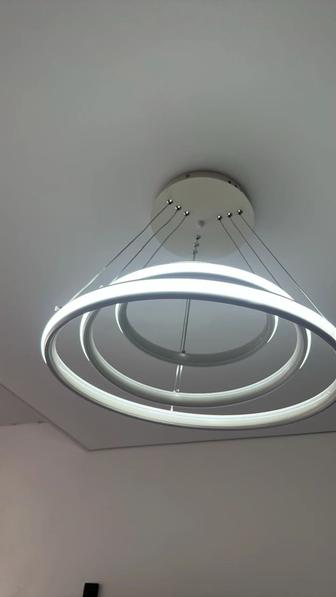 Продам люстры