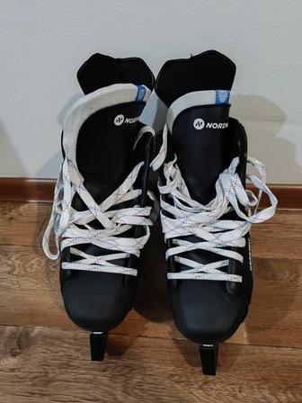 Продам коньки