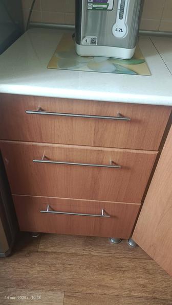 Продам кухонные шкафы от гарнитура