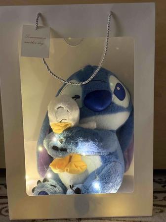 Зайчик из Зверополиса и Стич с утенком