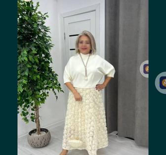 Продам шикарный костюм!