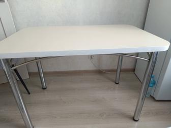 Продам стол