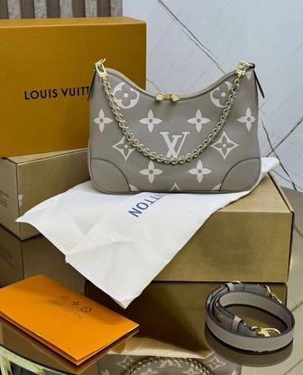 Сумка Louis Vuitton в фирменной подарочной коробке