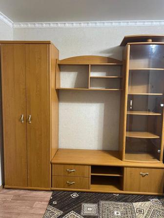 Продаю горку для зала или гостиной в отличном состоянии
