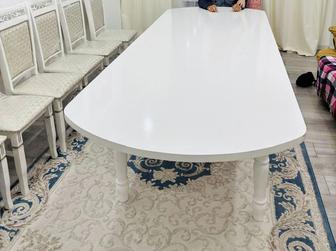 Продается стол