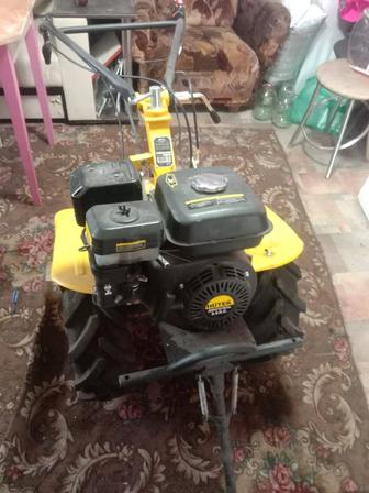 Продам культиватор Huter