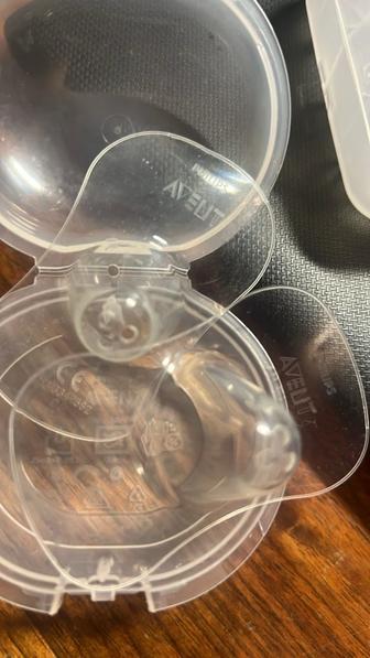 Накладки на грудь