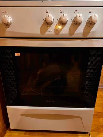 Продам газовую плиту