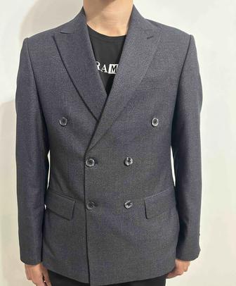 Мужской костюм