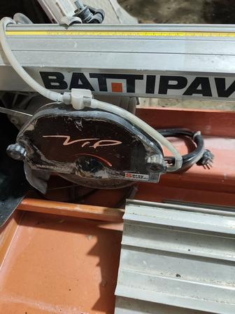 Продам Кафелерезку с водяным охлаждением