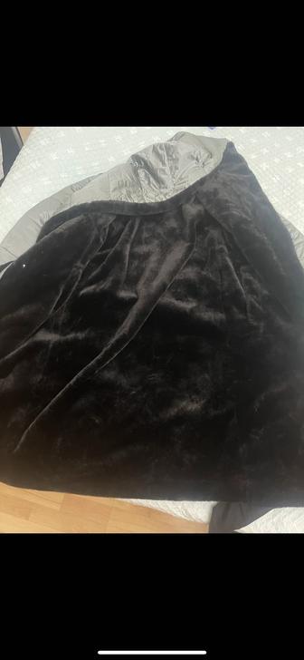 Продам шубу куртку зимнюю двухстороннюю