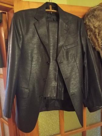 Костюм мужской