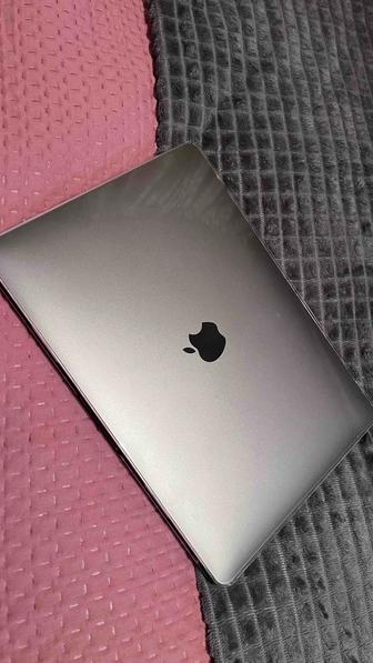 Продам MacBook