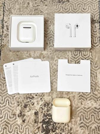 Продаю оригинальные AirPods 1 поколения