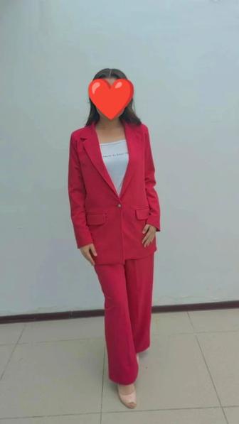 Продам розовую двойку. Костюм и брюки