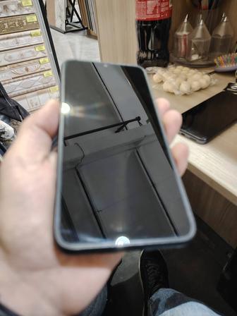 Продам смартфон срочно