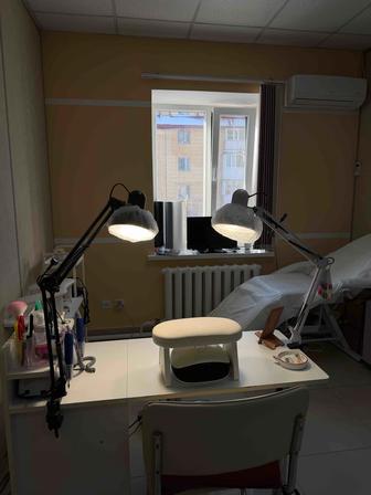 Сдам маникюрный стол