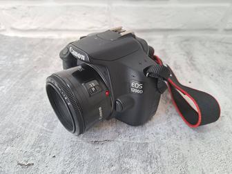 Продам фотоаппарат Canon EOS 1200D (идеал)