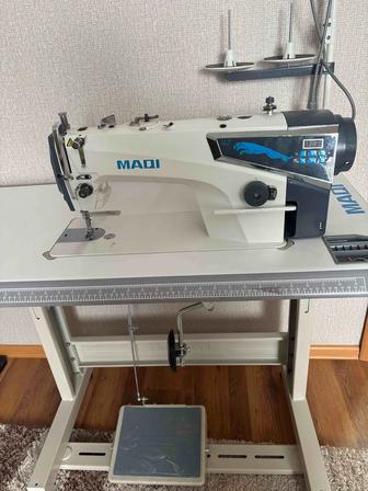 Продам швейную машинку