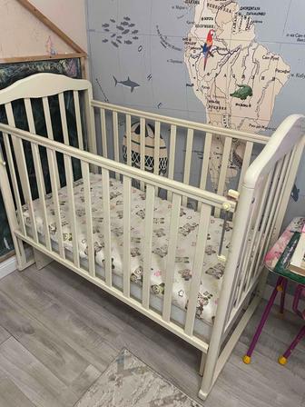 Продаю манеж кровать