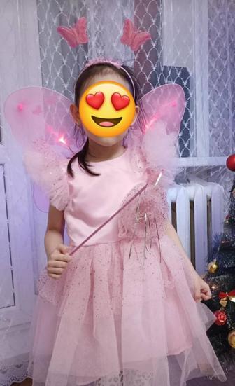 Продам розовое платье