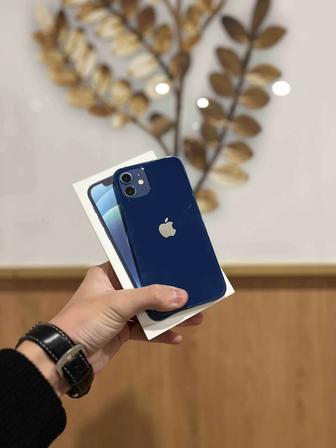 Продам срочно iPhone 12 64GB АКБ 77%