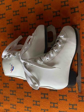 Коньки 35 раз