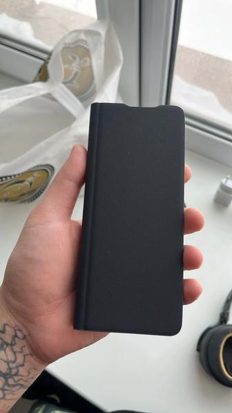 Оригинальный чехол Samsung Flip Cover EF-FF92P для Galaxy Z Fold3.