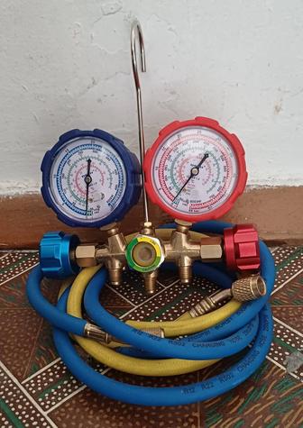 Манометр для машин, для кондиционеров, для холодильников.
