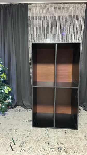 Шкаф- витрина