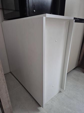 Стол книжка б/у в отличном состоянии.