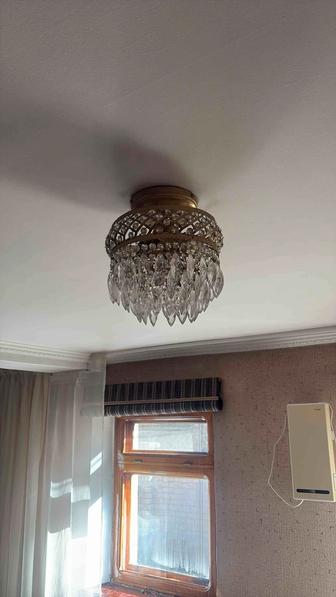 Хрустальная люстра