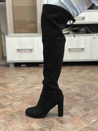 Демисезонные ботфорты на каблуке