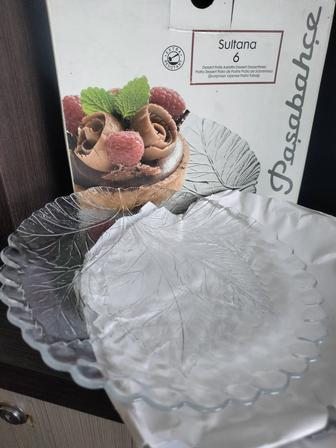Продам десертные тарелки