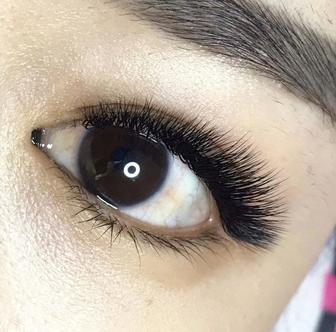 Наращивание ресниц