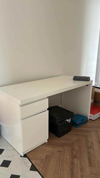Продам компьютерный стол икеа ikea