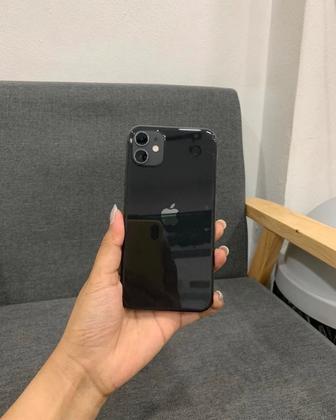 Продам айфон 11