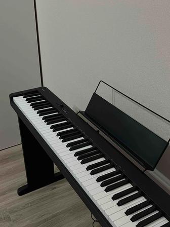 Продам пианино Casio